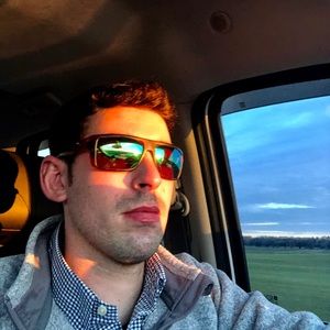 Meet your Posher, Jonathan